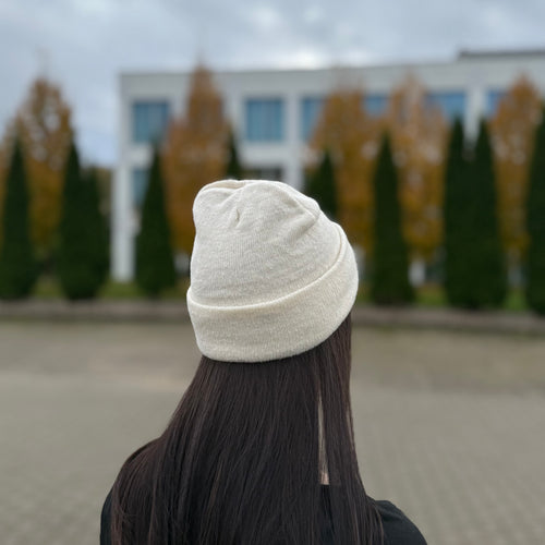 Satia - czapka z satynową podszewką